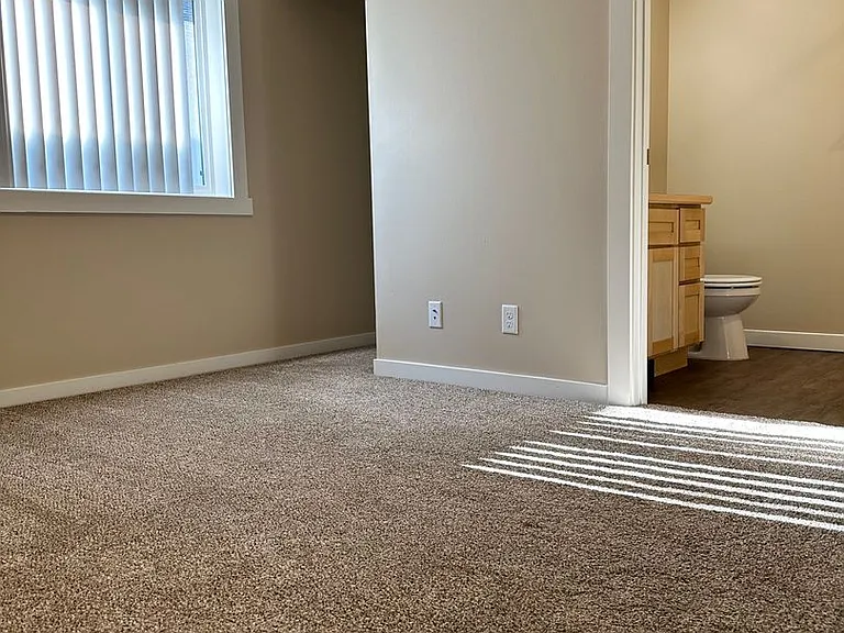 2225 N Airport Rd — Photo 12
