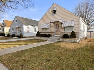 7327 43rd Ave, Kenosha, WI 53142