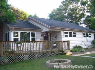 123 John R St, Clare, MI 48617