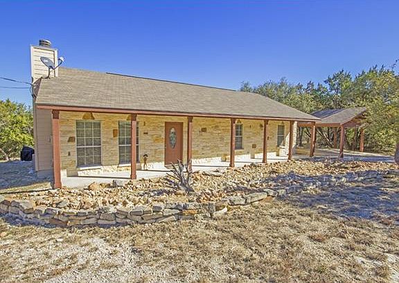 2nd image of 1371 Stallion Springs Dr