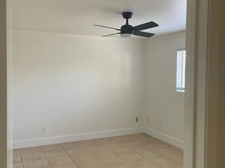 1009 S Roosevelt St — Photo 8