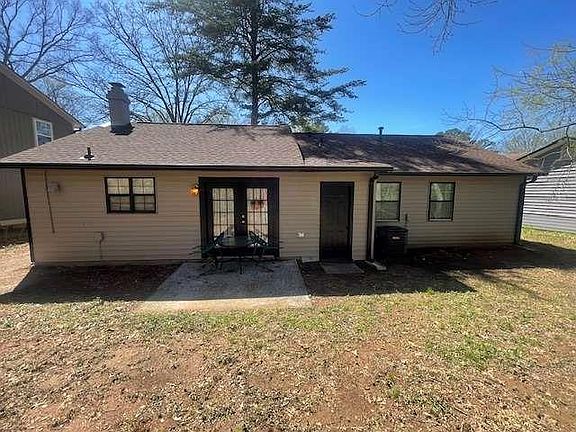 4th image of 846 Martin Rd