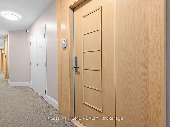 3rd image of 509 Beecroft Rd #107