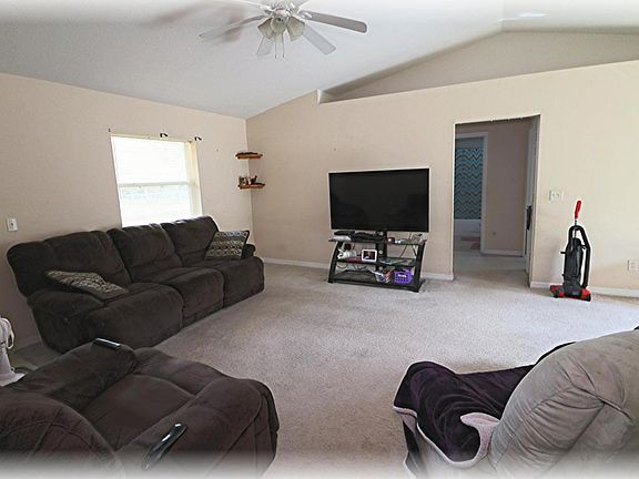 3rd image of 3646 SE 138th Pl