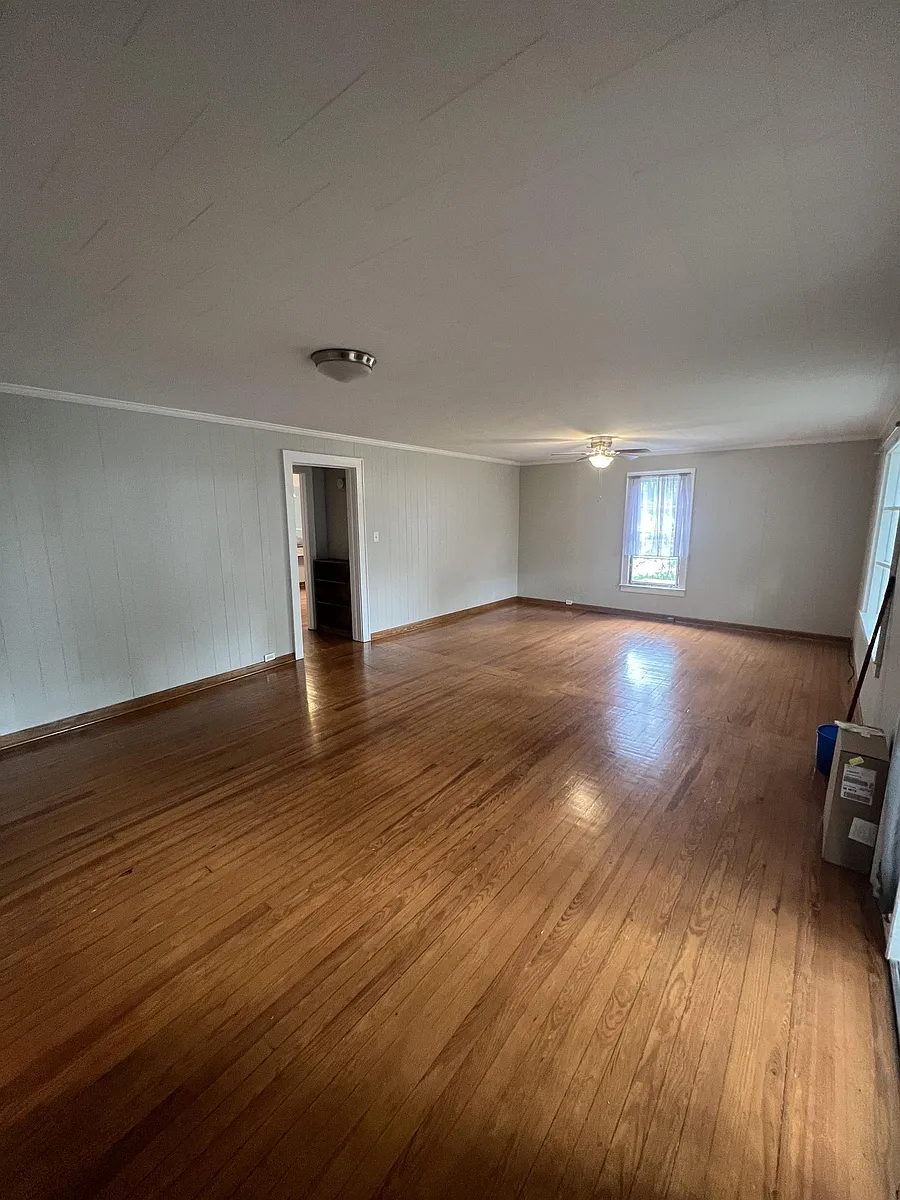 Building Photo - 1107 Trogdon St
