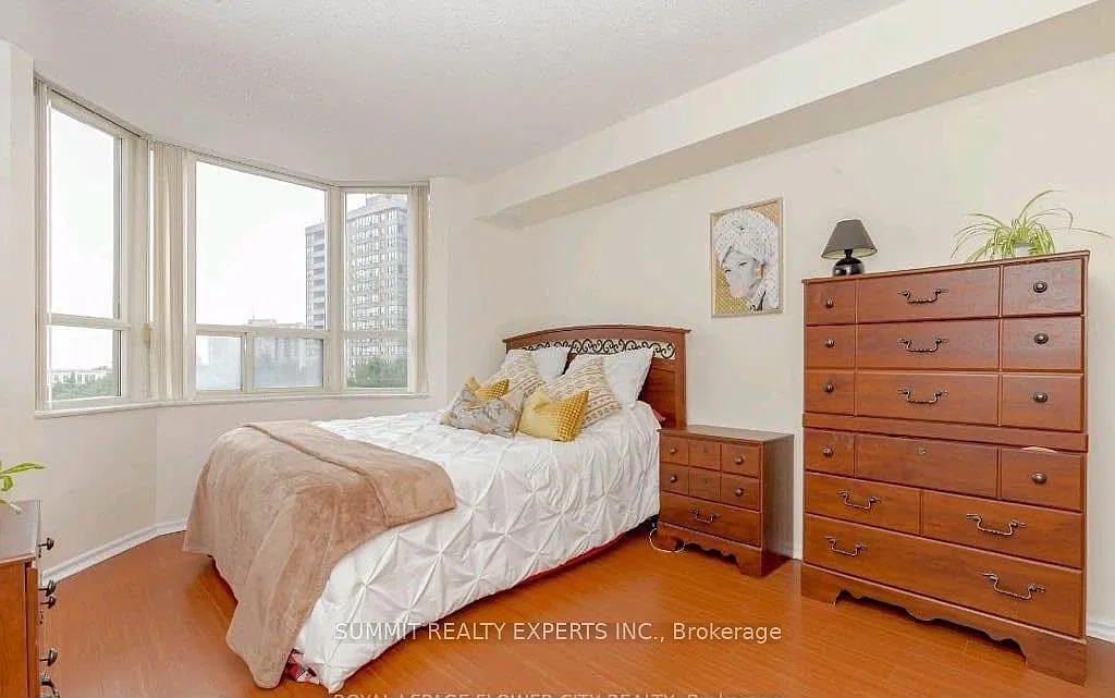 3 bed, $2,999 — Photo 1