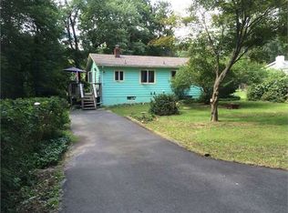 949 Hampton Rd, Newton, NJ 07860