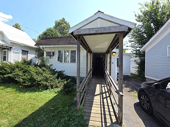 2nd image of 312 King St