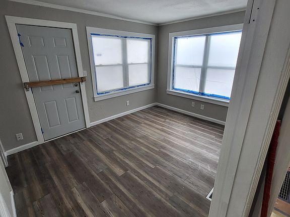 3rd image of 5527 Wabash Ave