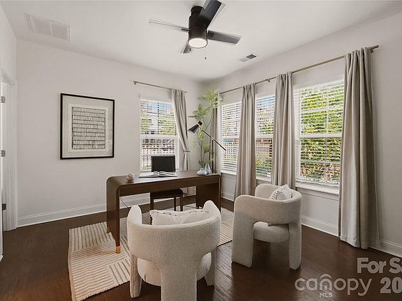 5th image of 1105 Towns Hill Way