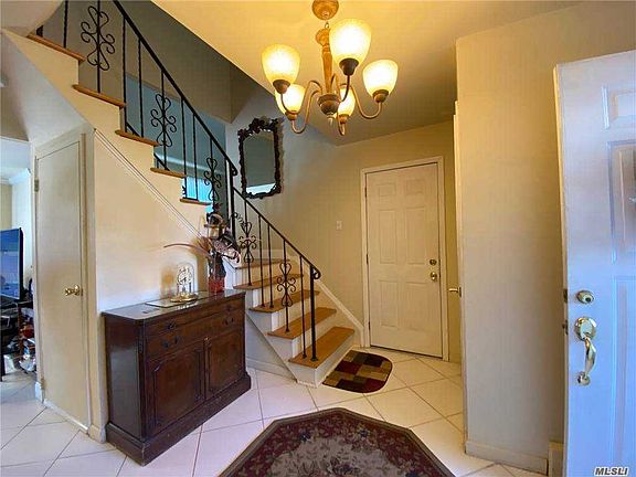 2nd image of 105 Selden Blvd