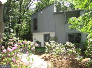 1522 Woodledge Cir, State College, PA 16803