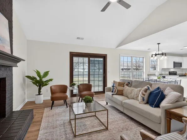 2988 Sandersville Rd, Lexington, KY 40511