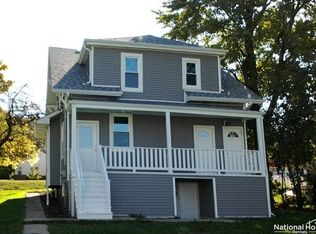 8370 Archer Ave APT 3, Willow Springs, IL 60480