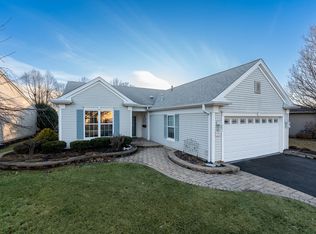 13721 Chestnut Ln, Huntley, IL 60142