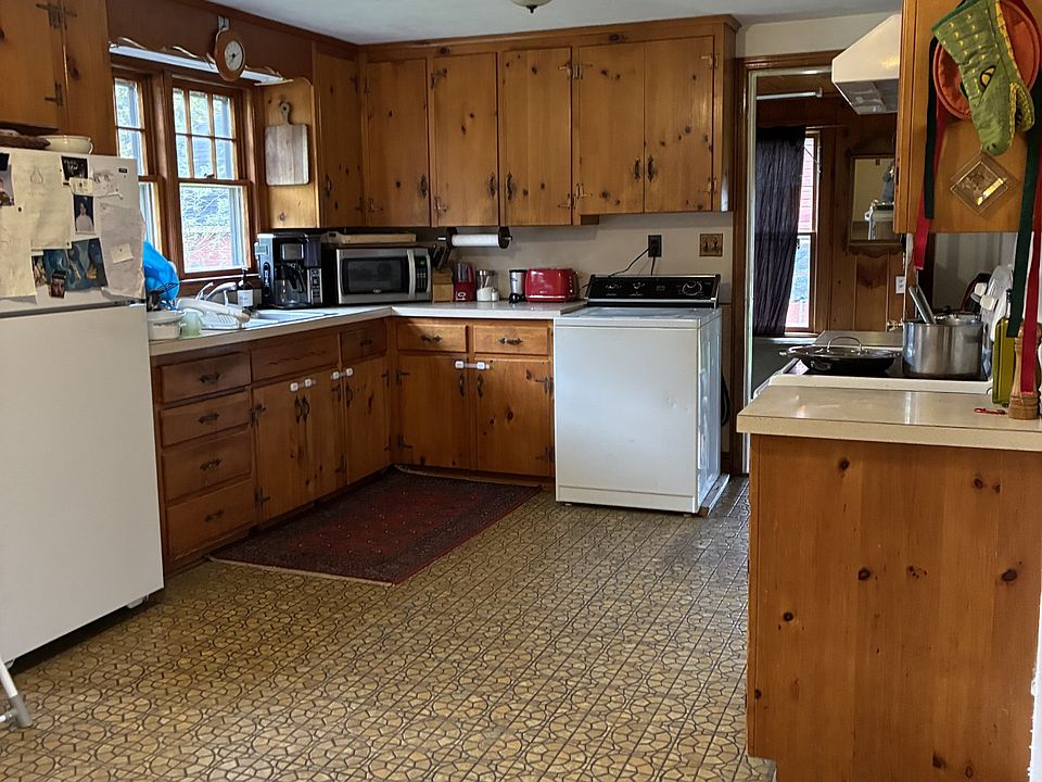 2nd image of 473 Winchester Rd