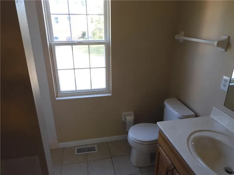 1681 Colonade Dr — Photo 21