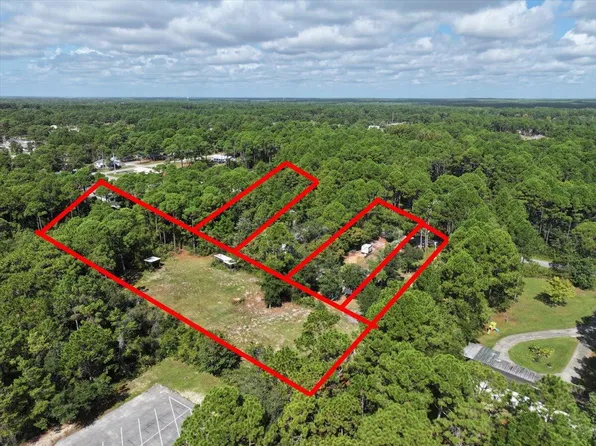 9251 Timber Ln, Navarre, FL 32566