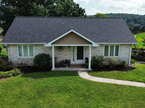 2077 Wynonah Dr, Auburn, PA 17922