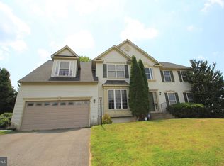 5 Fieldcrest Rd, Fredericksburg, VA 22406