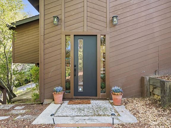 5th image of 101 Ravinia Way