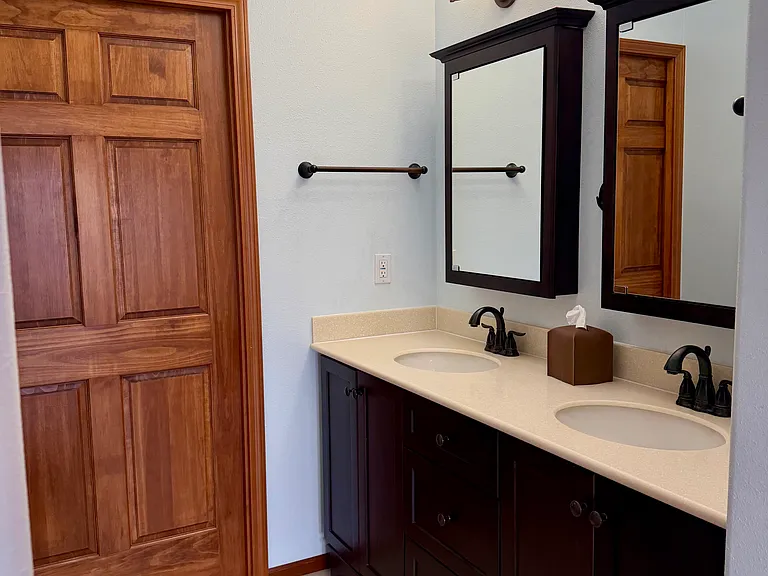 17019 Island View Dr — Photo 23