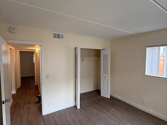 3rd image of 1501 Crescent Cir APT B12