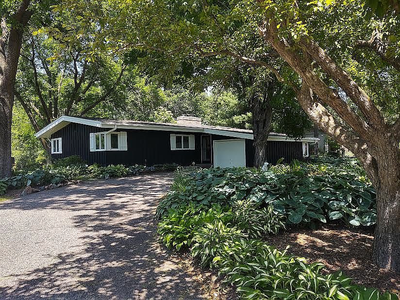 1st image of 2585 Orchard Ln