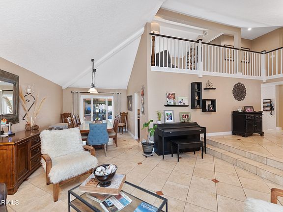 5th image of 53 Brookside Pl