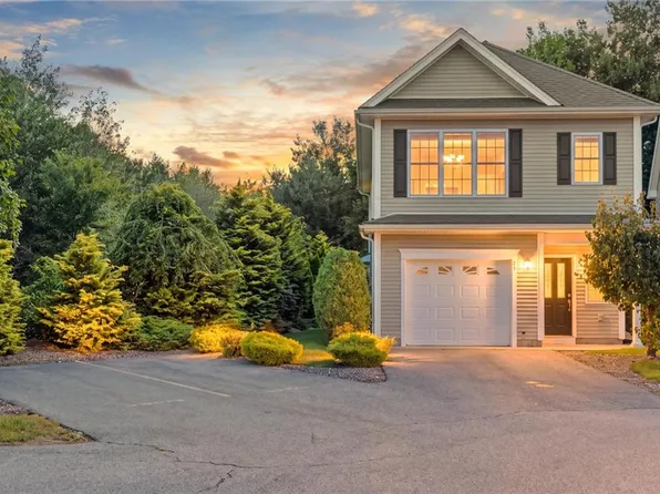 25 Sonya Dr, Coventry, RI 02816