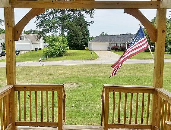 2nd image of 40 McIntosh Estates Ct