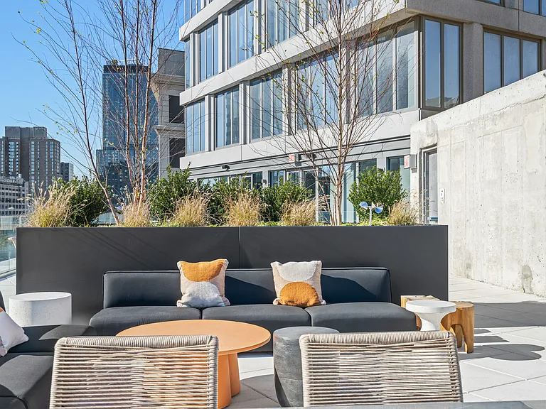 545 Vanderbilt Ave #21I — Photo 27