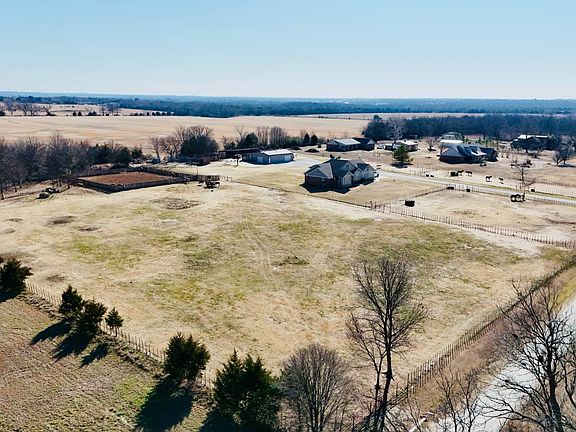 4th image of 103 Cody Rd