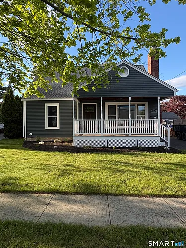 78 Hartland St Photo 1