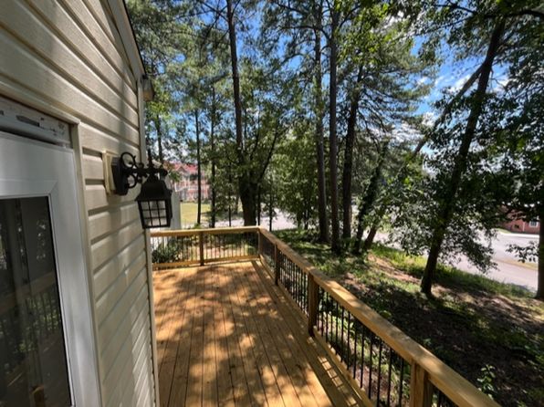 4107 Manor Rd