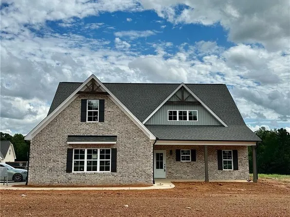122 Plum Point Ln, Lexington, NC 27295