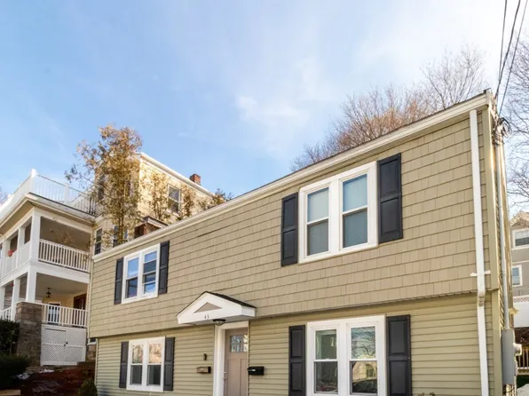 43 Sagamore Ave #1A, Winthrop, MA 02152