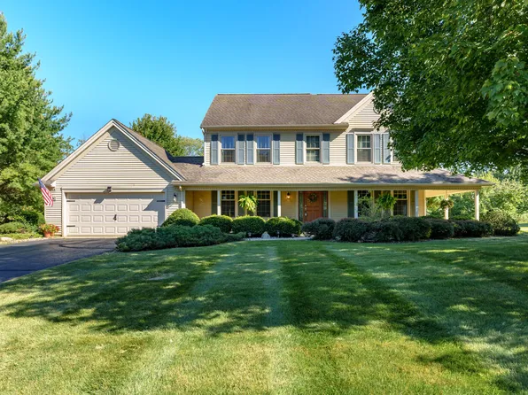 9158 Cotters Ridge Rd, Richland, MI 49083