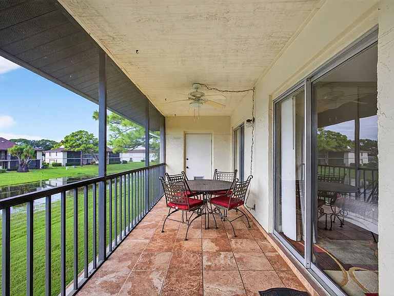 6485 Chasewood Dr #G — Photo 30