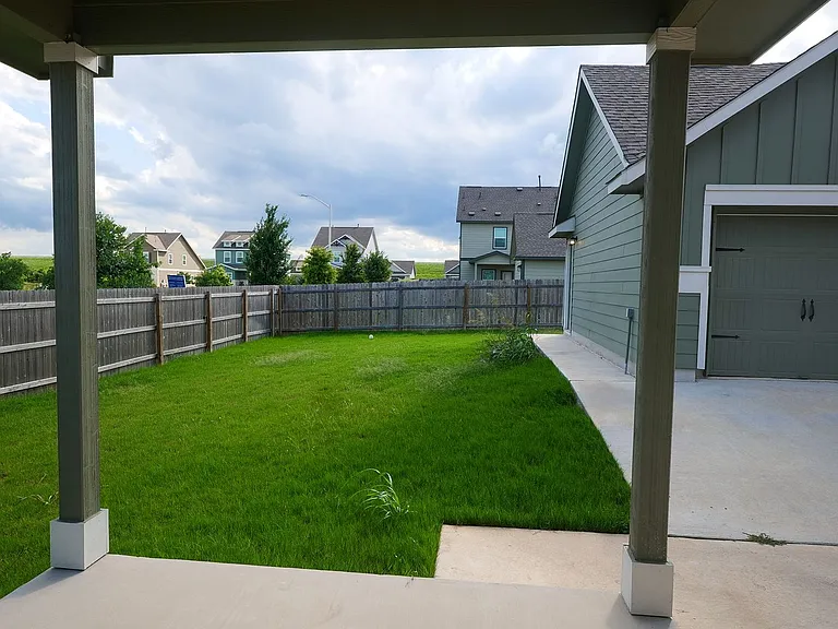1321 Weatherford Ln — Photo 27