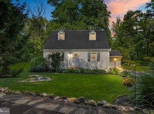 57 Stony Brook Rd, Hopewell, NJ 08525