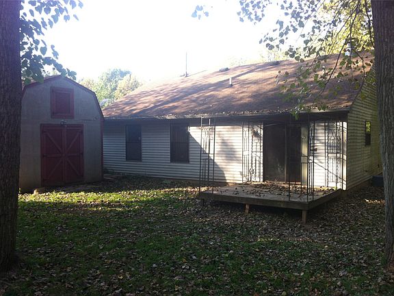 4th image of 317 Creekview Dr