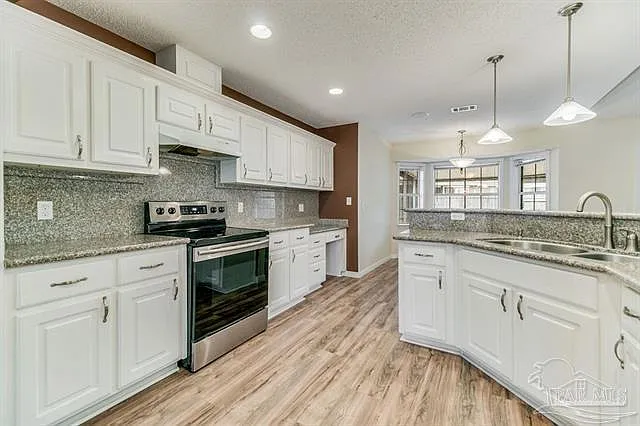 1249 Mazurek Blvd — Photo 9