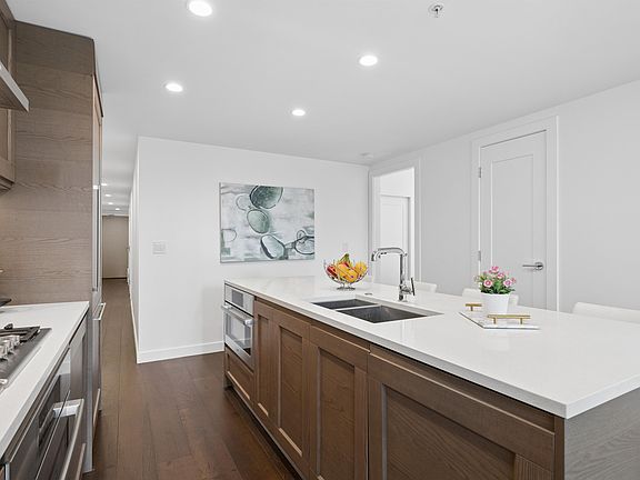 5th image of 5629 Birney Ave #508