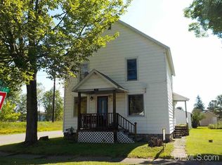 137 W 1st St, Caspian, MI 49915
