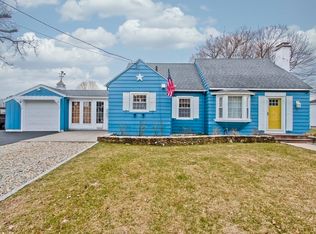 15 Barrett St, Ludlow, MA 01056