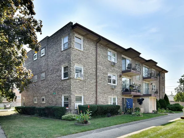 8545 Arnold St #3SE, River Grove, IL 60171