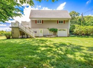 28 Sagamore Rd, Mattapoisett, MA 02739