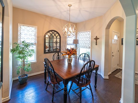 5th image of 6059 Yorktown Meadow Ln