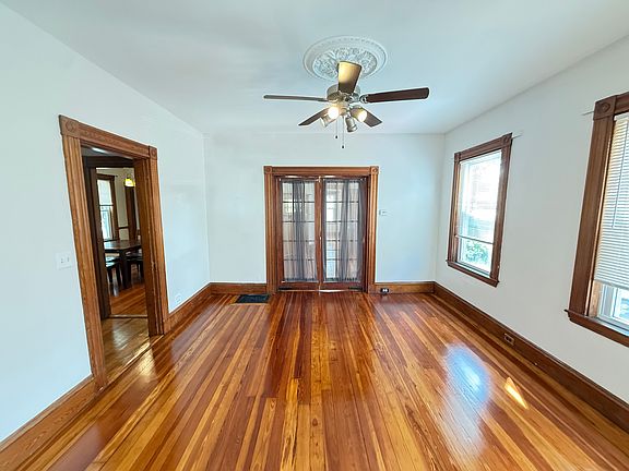 5th image of 372 Metropolitan Ave #1